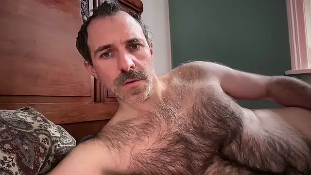Snapshot of Brianjonest chatting on 04/15/26, 02:02 Brianjonest online show from 04/15/26, 02:02