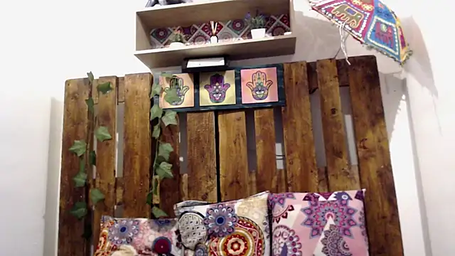 Snapshot of SARA_VAL3NTINA_ chatting on 09/10/25, 11:16 SARA VAL3NTINA  online show from 09/10/25, 11:16