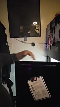 KrazyLegz online show from 01/11/26, 02:38