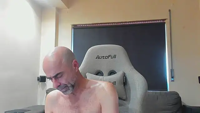 Snapshot of Bicopflirt chatting on 09/11/25, 03:12 Bicopflirt online show from 09/11/25, 03:12