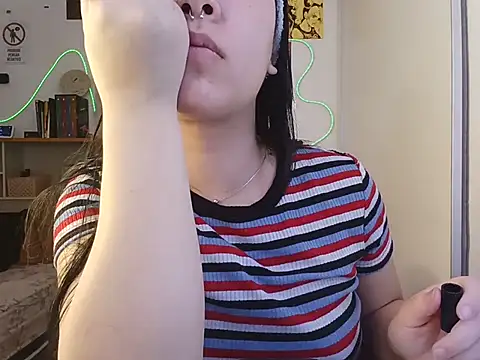 Snapshot of Japabaixinha chatting on 07/21/26, 04:26 Japabaixinha online show from 07/21/26, 04:26