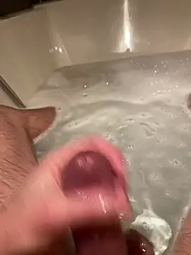 LivingLegend1978 online show from 12/26/24, 05:08