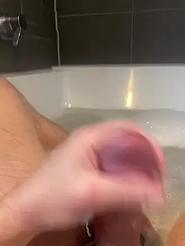 LivingLegend1978 online show from 02/16/25, 09:59