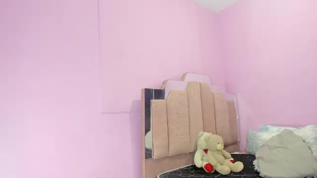 LoveQueen2 online show from 09/20/25, 12:39