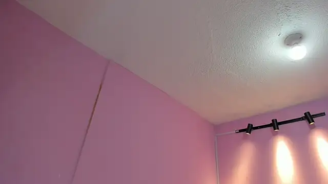 LoveQueen2 online show from 12/03/25, 12:03