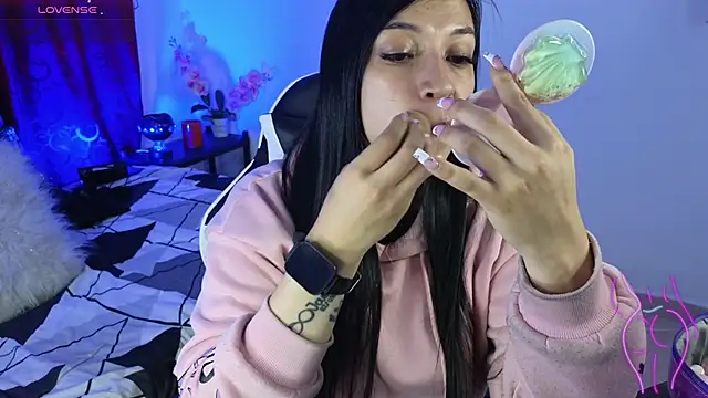 Majuu   online show from 11/29/25, 12:41