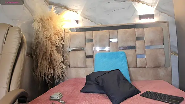 Danielaa a online show from 05/15/26, 10:17