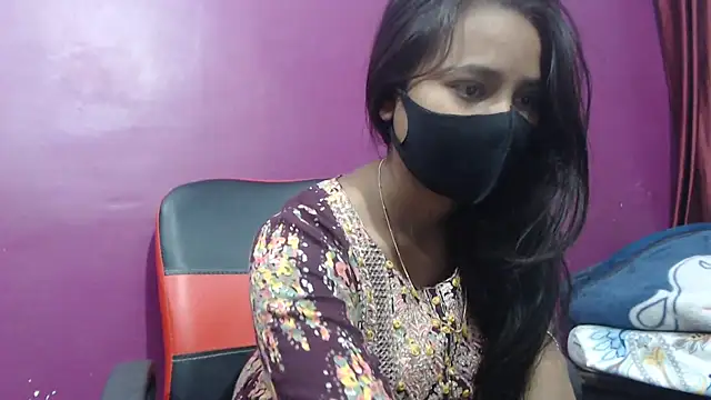 Snapshot of wildbabes chatting on 12/03/24, 12:38 wildbabes online show from 12/03/24, 12:38