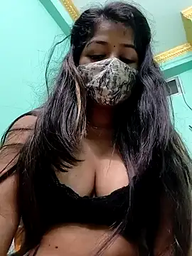 Snapshot of Monalisa_Singh chatting on 01/07/25, 05:31 Monalisa Singh online show from 01/07/25, 05:31