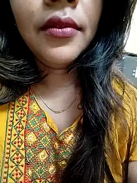 Snapshot of Monalisa_Singh chatting on 01/17/25, 03:12 Monalisa Singh online show from 01/17/25, 03:12