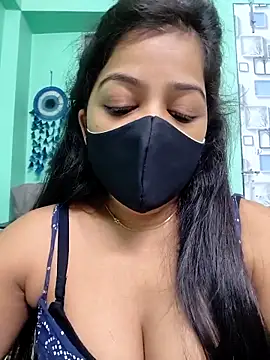 Snapshot of Monalisa_Singh chatting on 05/04/26, 06:26 Monalisa Singh online show from 05/04/26, 06:26