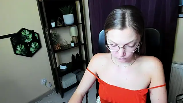 EmillyPlay online show from 02/06/25, 05:40