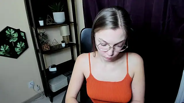 EmillyPlay online show from 02/19/25, 04:55