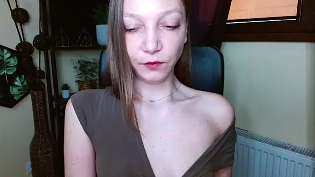 EmillyPlay online show from 03/30/26, 05:30