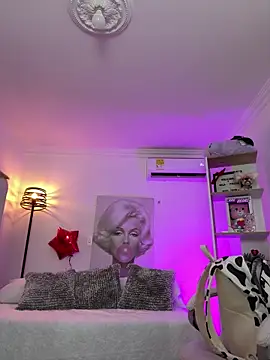 SALOOMEE   online show from 03/22/25, 11:00