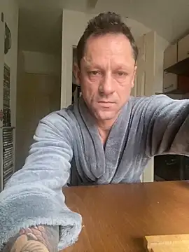 Yourhotboy 42 online show from 02/04/25, 02:21