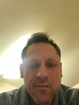 Yourhotboy 42 online show from 02/05/25, 05:31