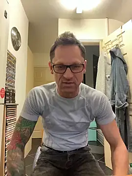 Yourhotboy 42 online show from 02/08/25, 03:53