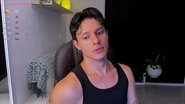 Snapshot of Alexxblue chatting on 03/02/25, 02:19 Alexxblue online show from 03/02/25, 02:19