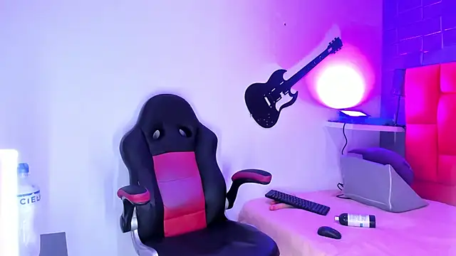 Sasha-sweet online show from 11/28/25, 08:44