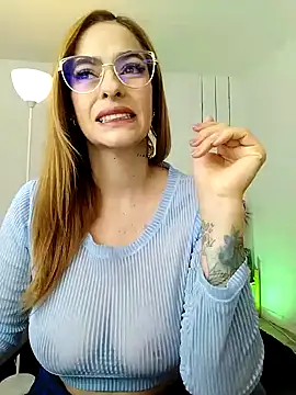 Alessandra Schmoll online show from 03/15/25, 09:41