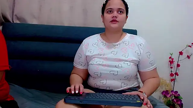 brunnette hot online show from 02/15/26, 10:58