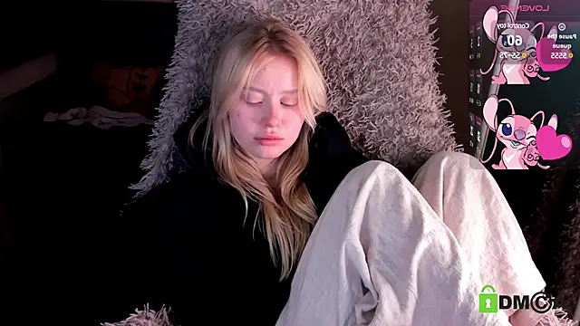 Snapshot of MalenaErnman chatting on 02/09/25, 02:29 MalenaErnman online show from 02/09/25, 02:29