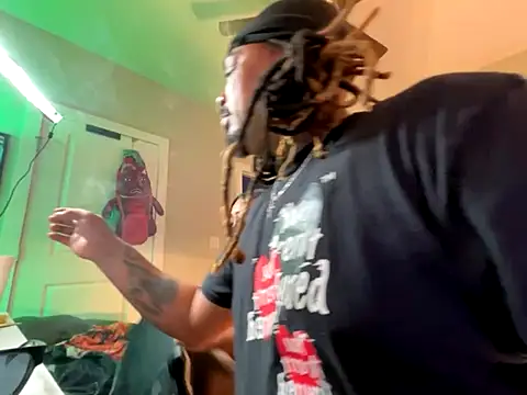 4EVAGLACIERS online show from 11/19/25, 03:17