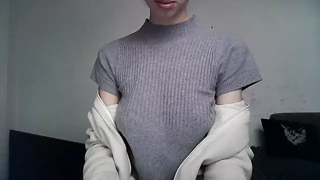 ElizaSwon online show from 10/04/25, 01:42