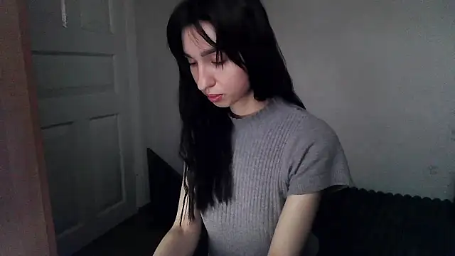 ElizaSwon online show from 10/12/25, 02:49