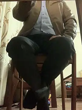 Snapshot of ntl_123 chatting on 12/10/24, 05:11 ntl 123 online show from 12/10/24, 05:11