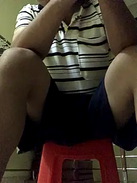 Snapshot of ntl_123 chatting on 10/12/25, 04:39 ntl 123 online show from 10/12/25, 04:39