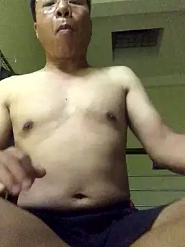 Snapshot of ntl_123 chatting on 10/19/25, 04:18 ntl 123 online show from 10/19/25, 04:18