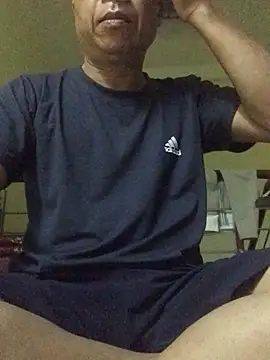 Snapshot of ntl_123 chatting on 10/23/25, 04:17 ntl 123 online show from 10/23/25, 04:17