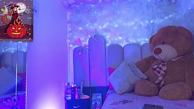 puca ebony online show from 10/16/25, 07:37