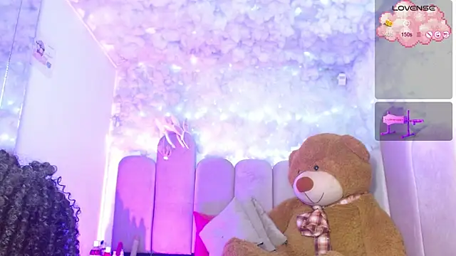 puca ebony online show from 12/17/25, 04:57