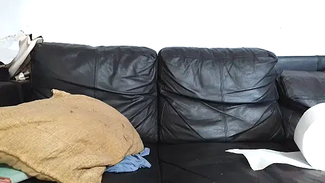 Youns98 online show from 10/10/25, 03:00