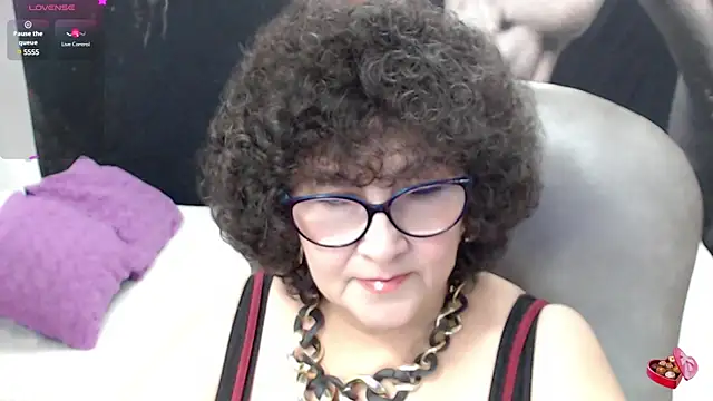 cataleya mom online show from 03/01/25, 12:17