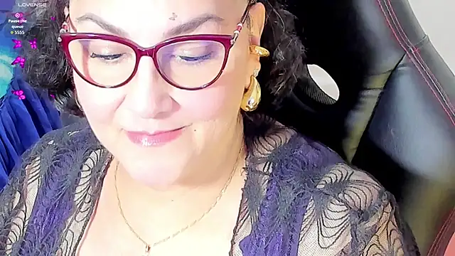 cataleya mom online show from 10/04/25, 01:03