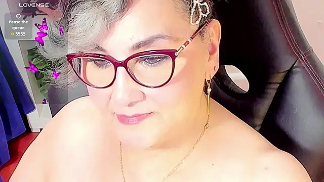 cataleya mom online show from 11/02/25, 09:28