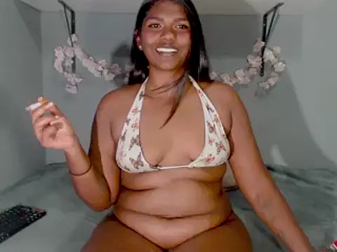 Sexykitten147 online show from 10/08/25, 12:25