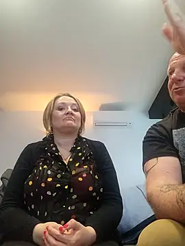 lady charlyne online show from 04/15/26, 06:26