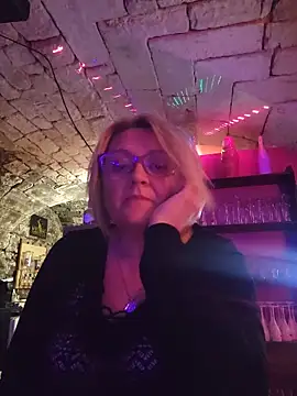 lady charlyne online show from 06/12/26, 07:35