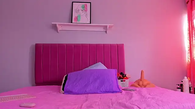 alexa pariss online show from 02/09/26, 07:40