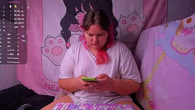 Freakcute  online show from 12/09/24, 01:45