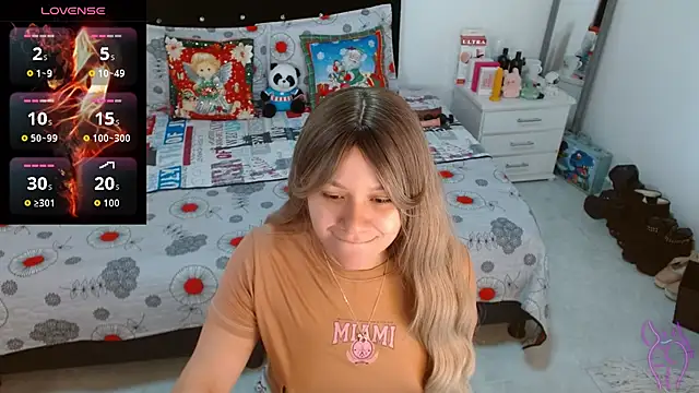 Snapshot of soniafuckboobs chatting on 12/15/25, 12:31 soniafuckboobs online show from 12/15/25, 12:31