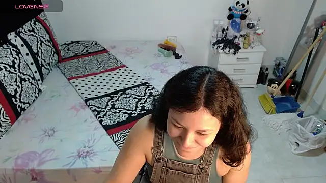 Snapshot of soniafuckboobs chatting on 02/13/26, 12:23 soniafuckboobs online show from 02/13/26, 12:23