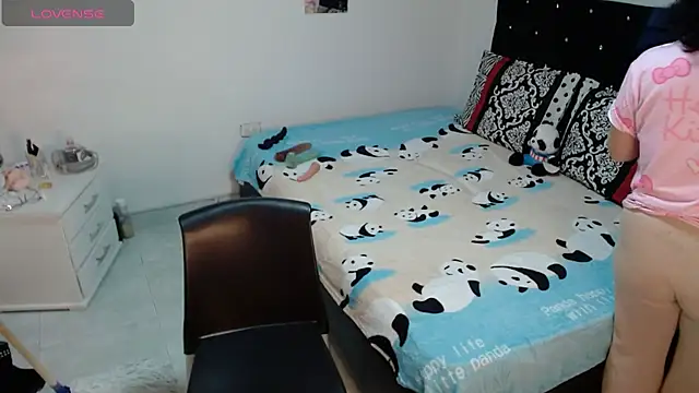 Snapshot of soniafuckboobs chatting on 02/24/26, 12:14 soniafuckboobs online show from 02/24/26, 12:14