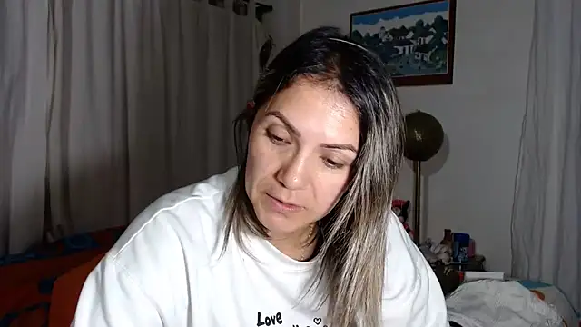 Chantal hott online show from 11/19/25, 01:27