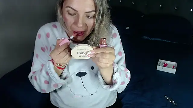 Chantal hott online show from 03/07/26, 07:33